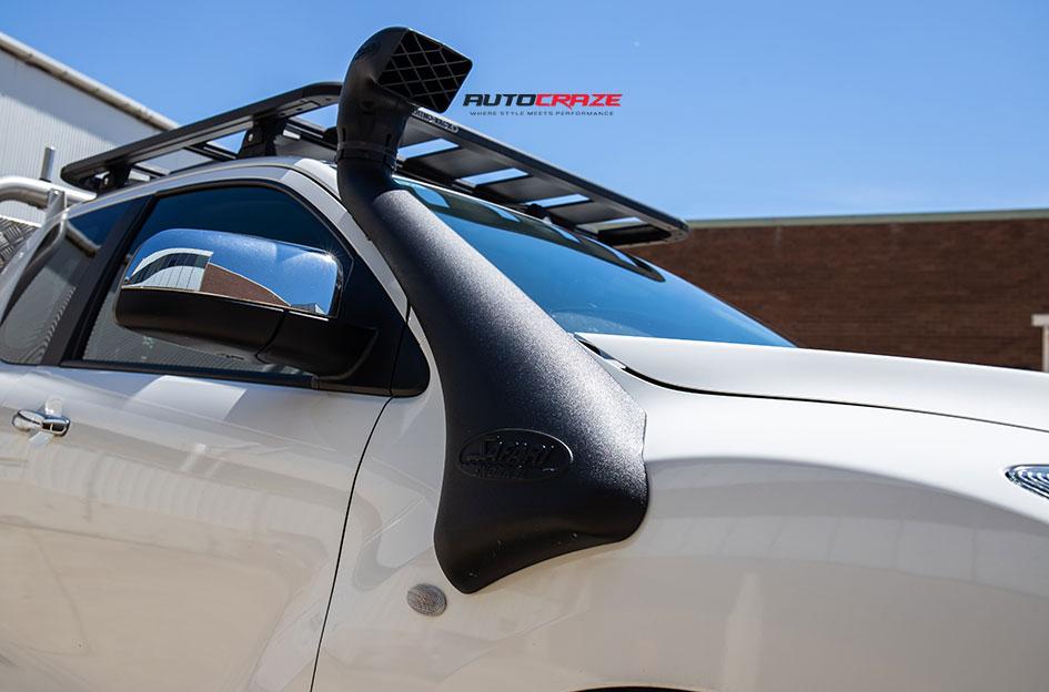 MAZDA BT 50 D LOCKER BLACK